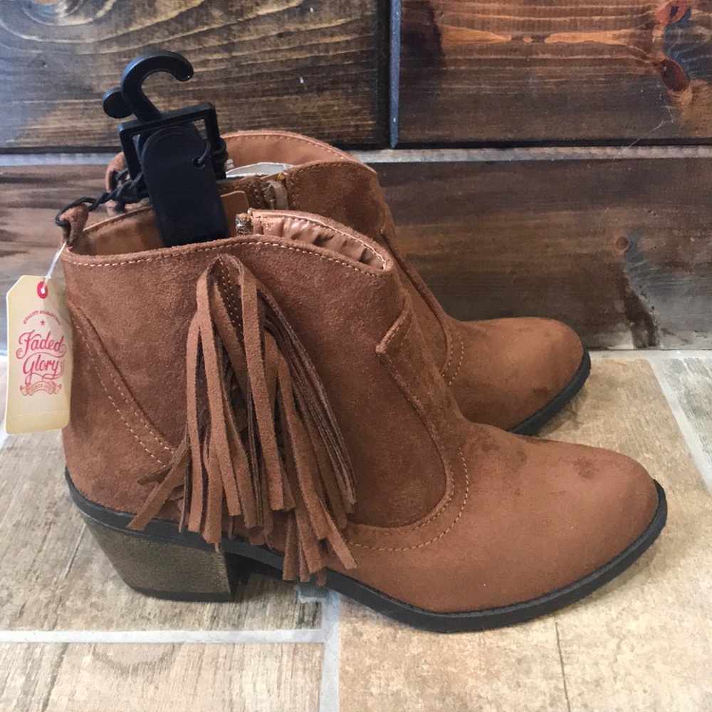 NEW fringe ankle boots
